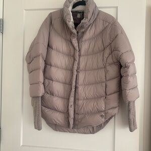 Women’s Mountain Hardwear Packable Parka Q.Shield 650 Down Rose Mauve Color Sz L